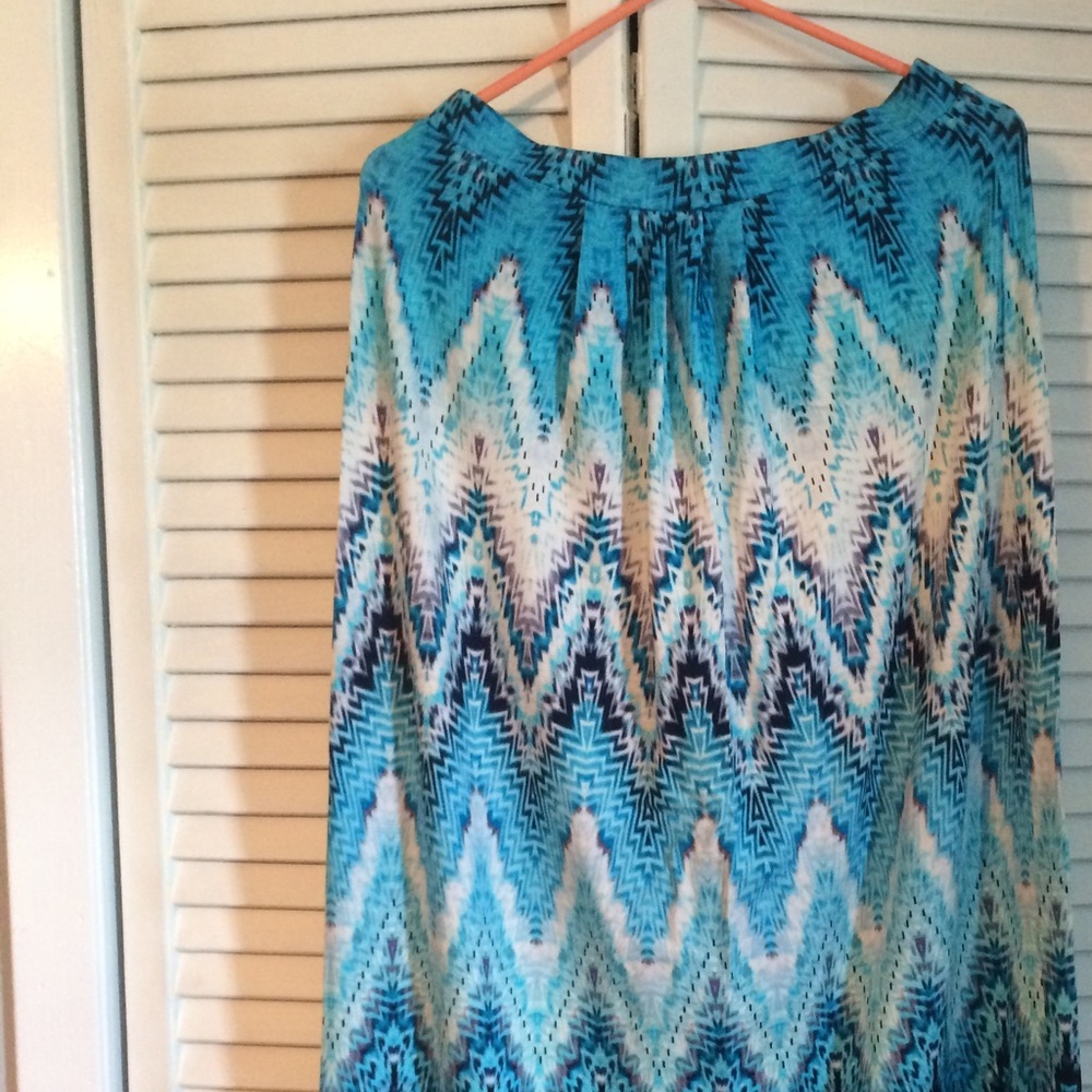 Beautiful tie-dyed print skirt